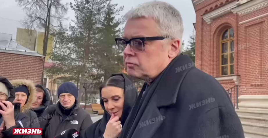 Сын Стриженова: «Перед смертью отец попросил открыть дверь маме»