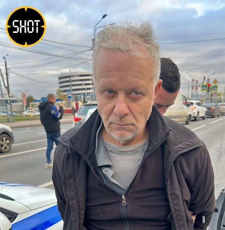 В Питере мужик проделал дыру в полу квартиры и вынес деньги и "ювелирку ...