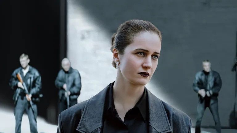 Продолжение семейной саги «Дети перемен» должно выйти в конце 2025 года. Фото: постер сериала