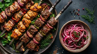 Маринованный лук к шашлыку: 8 проверенных рецептов за 15 минут