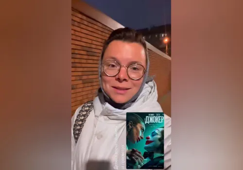 Если убрать эти вокализы, какие-то безумные, неприятные, гадкие, я бы сказала, все это подсократить до полутора часов, возможно, это бы выстрелило, а так нет, прям "бе", -