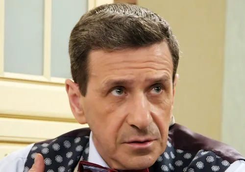 «Я плохо отношусь ко всем вторичным проектам. Зачем это делать? Надо делать что-то новое! Оригинальное!» —