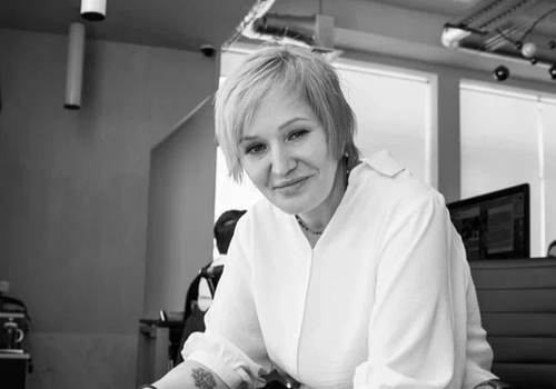 «Октябрь – это не время для полумер. Вселенная потребует предельной честности, в первую очередь – с самими собой. Это месяц, когда можно либо взлететь до небес, либо больно удариться о землю, пытаясь сохранить иллюзии. Придется сделать выбор», — 