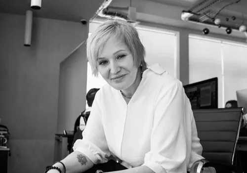 «Козерогов в 2026 году в плане карьеры ждет проверка на адаптивность. Сатурн смягчит ваш прагматизм, призывая доверять интуиции при выборе проектов. Успех придет не через давление, а через умение находить нестандартные решения и выстраивать горизонтальные связи с коллегами. Юпитер же подарит массу возможностей для тех, кто готов постоянно учиться и не боится выйти из зоны комфорта», —