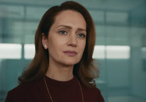 «Когда случилась «Оттепель» и вышло, что я в таком взрослом возрасте вдруг – смешно звучит – проснулась знаменитой, – это было удивительно! Тут ты понимаешь: ах вот оно какое! Значит, все, что было раньше, – так, пустяки», — 