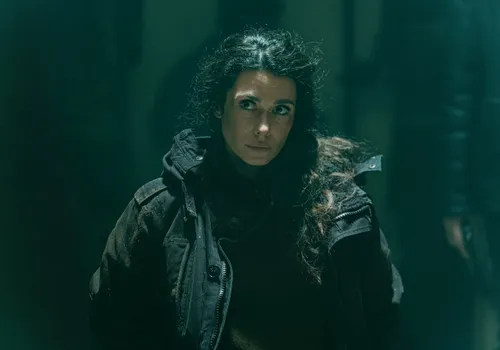 «Наверное, в жизни я не такая стальная, хотя, наверное, какой-то стержень нас с героиней объединяет. В принципе, пока мы создавали этот персонаж, возможно, я уже что-то присвоила к себе, но не думаю, что это как-то сильно пригодится в моей личной жизни», —