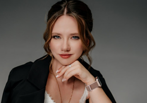 «Сны с женщинами помогают увидеть скрытые мотивы, внутренние блоки и паттерны, понять баланс мужской и женской энергии и подсказать, где требуется личностное развитие и реализация потенциала», — 