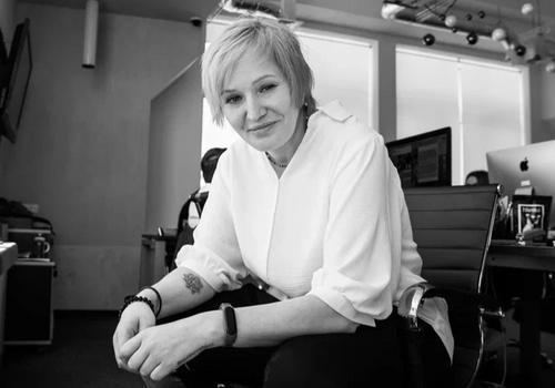 «Этот месяц станет уникальным периодом из-за двойного полнолуния в первых и последних числах месяца. Это время максимальной концентрации энергии. Людям лучше воздержаться от импульсивных решений и посвятить дни завершению старых проектов», — 