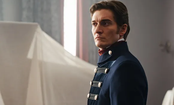 Матвей Лыков в сериале «История его служанки». Фото: онлайн-кинотеатр Иви
