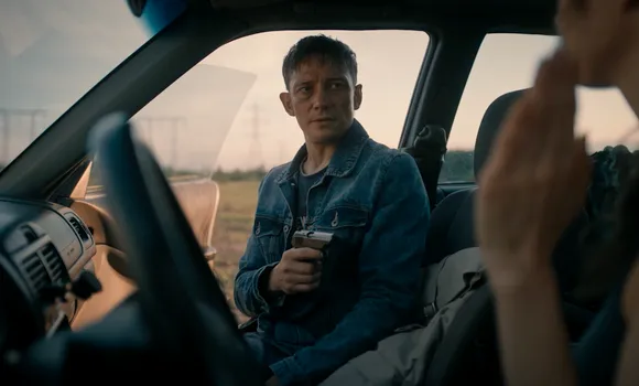 Сергей Гилев перевоплотился в профессионального трансплантолога в сериале «Хирург». Фото: кадр из фильма