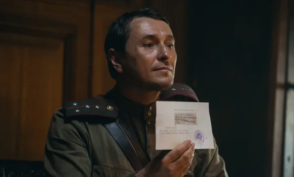 Сергей Безруков исполнил главную роль в фильме «Август». Фото: кадр из фильма
