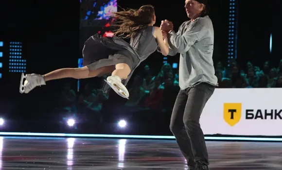 Алена Косторная и Никита Ушнев во время выступления. ФОТО: Юрий Феклистов