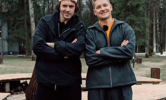 Арсений Попов и Александр Белькович на уик-энде в Мытищах. ФОТО: СТС