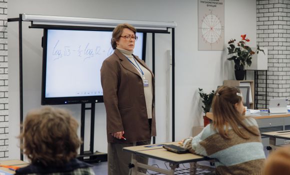 Снимали сериал «Олдскул» в реальной школе. Фото: онлайн-кинотеатр PREMIER