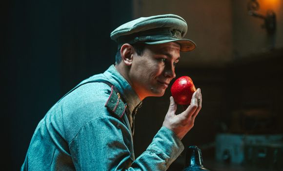 Никита Кологривый исполнил главную роль в фильме «Август». Фото: кадр из фильма