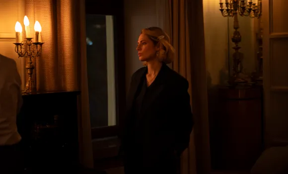 Ради нового сезона «Золотого дна» Юлия Снигирь изменила имидж. Фото: онлайн-кинотеатр Иви