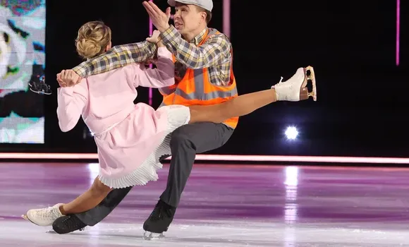 Татьяна Волосожар и Семен Елистратов во время выступления. ФОТО: Юрий Феклистов