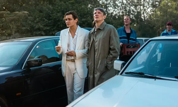 Слава Копейкин и Сергей Гилев в сериале «Дети перемен-2». Фото: онлайн-кинотеатр Wink