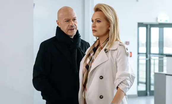 Федор Бондарчук и Олеся Судзиловская в сериале «Молодежка. Новая смена» 2 сезон. Фото: СТС