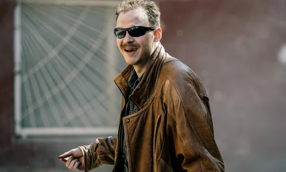 Данил Стеклов на съемках 2 сезона сериала «Дети перемен». Фото: онлайн-кинотеатр Wink