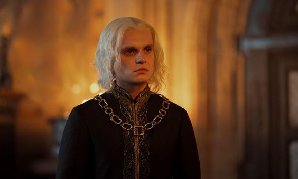 Том Глинн-Карни в сериале «Дом Дракона» 3 сезон. Фото: HBO