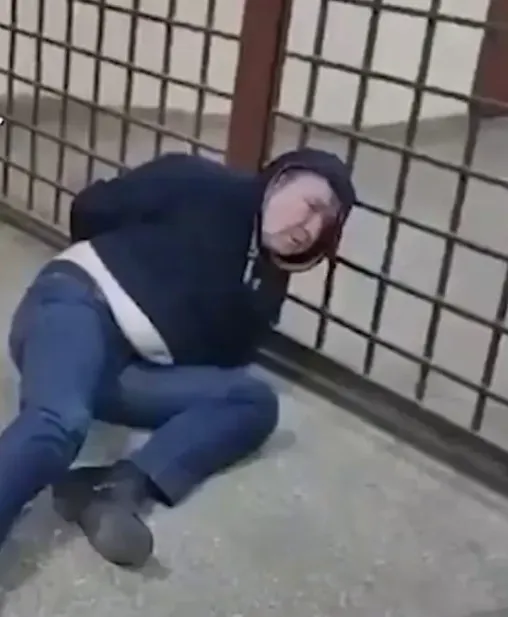 ВЫСОКОПОСТАВЛЕННОГО ТАМОЖЕННИКА ЗАДЕРЖАЛИ ЗА ПЬЯНЫЙ ДЕБОШ В КАЛИНИНГРАДЕ. ФОТО: @T.ME/AMBER_MASH