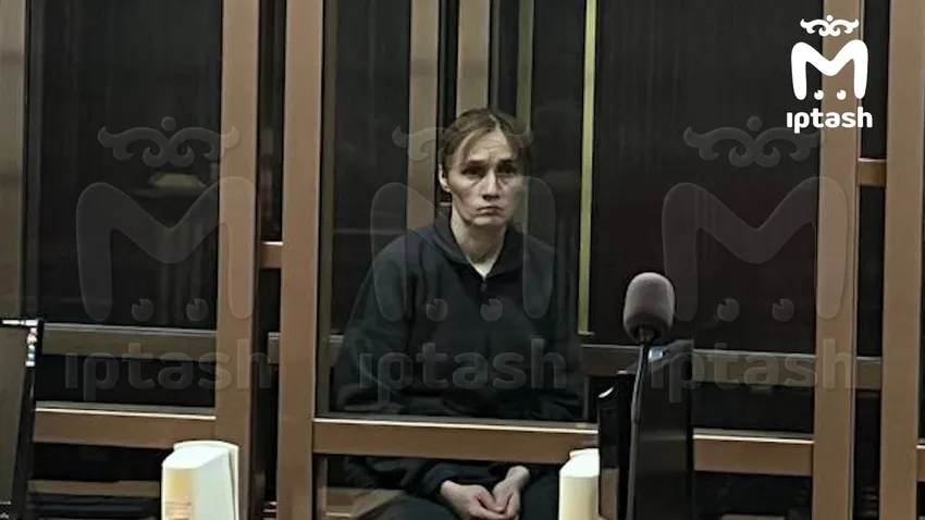 Жительница Татарстана, которая сожгла семерых родственников в доме, отсидит за это 13 лет. Фото: @t.me/mash_iptash 