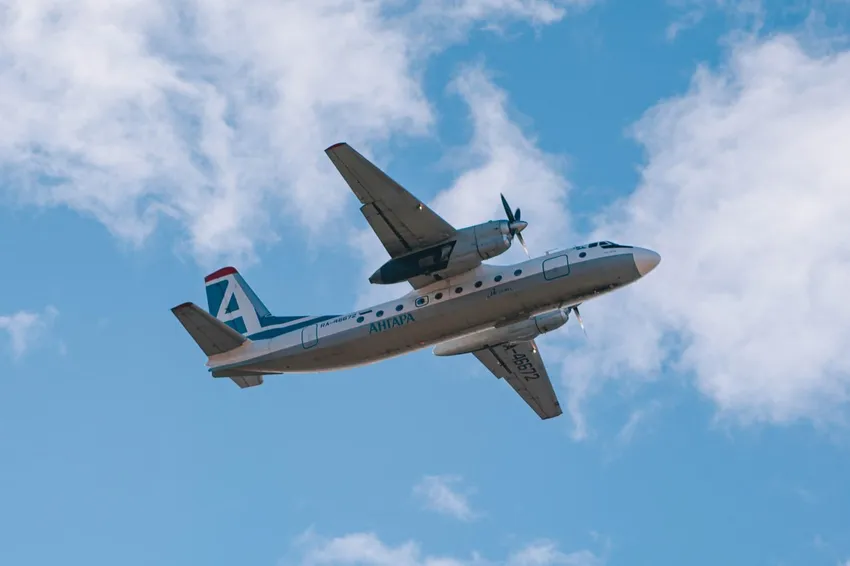 В Амурской области под Тындой разбился самолет Ан-24 с 48 пассажирами на борту. Фото: t.me/shot_shot