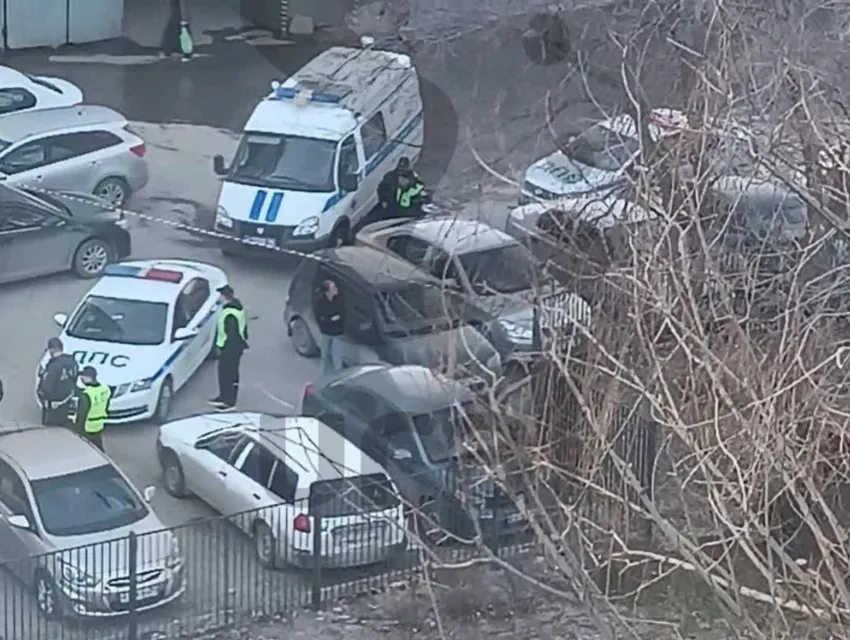 На Урале два папаши устроили стрельбу около детского сада. Фото: @t.me/url_mash