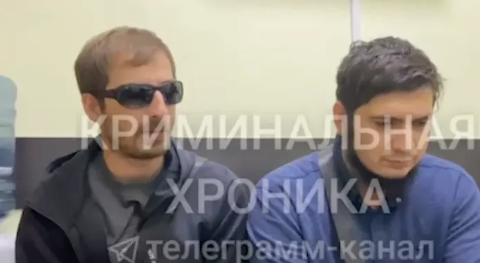 В Махачкале друзья посадили за руль слепого водителя, и он протаранил чужое авто. Фото: @mash_gor