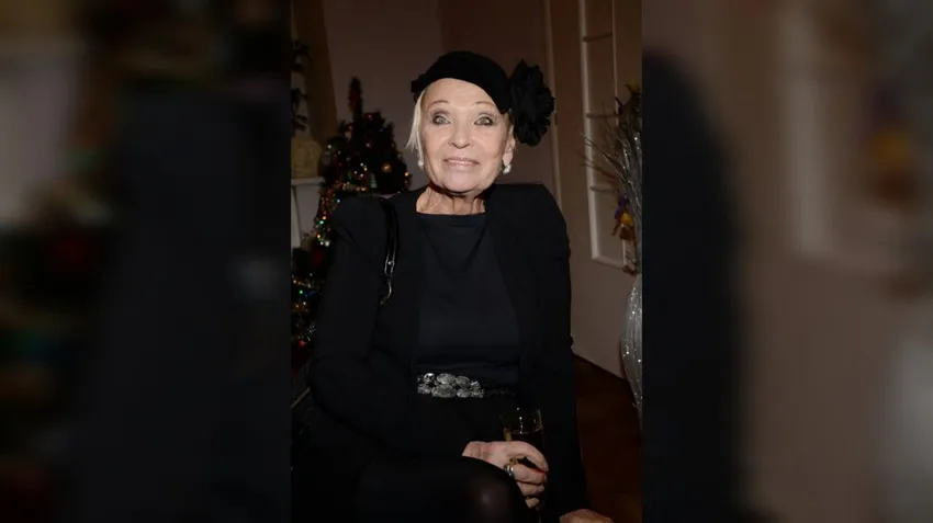 "Да я не знаю ничего!" Сын Светличной не общается с лежащей в психиатрии матерью. Фото: legion-media.ru