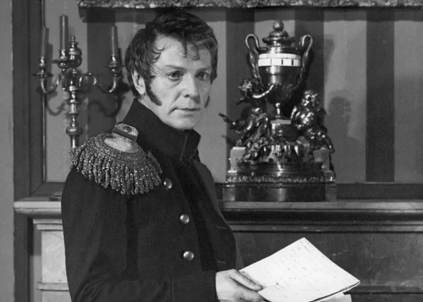 Стриженов в роли декабриста — князя Сергея Волконского. Кадр из фильма «Звезда пленительного счастья», 1975, реж. В. Мотыль