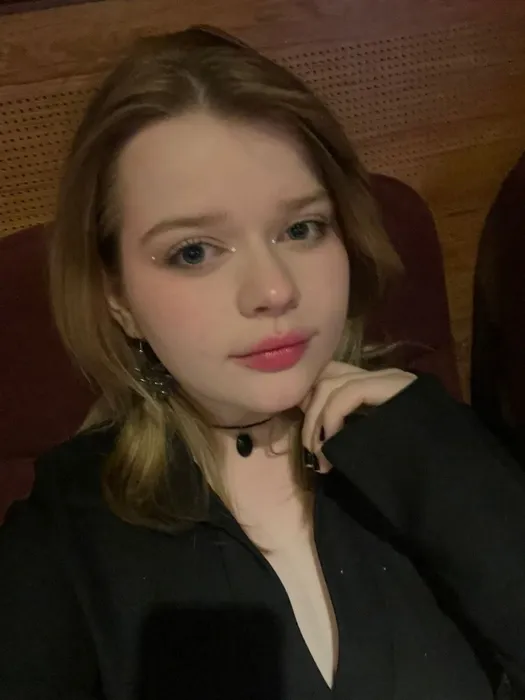 14-летняя дочь Василия, Яна, за несколько минут до теракта. Фото: личный архив Василия Жайворонка