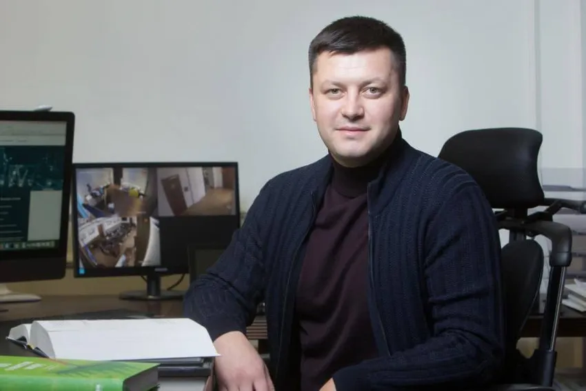 Мэр Уфы Ратмир Мавлиев с замами задержаны за продажу участка земли санатория. Фото: соцсети