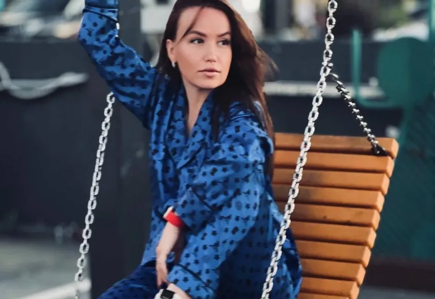 В Екатеринбурге гадалка обманула девушку на 8 млн, пообещав спасти от смерти. Фото: t.me/bazabazon