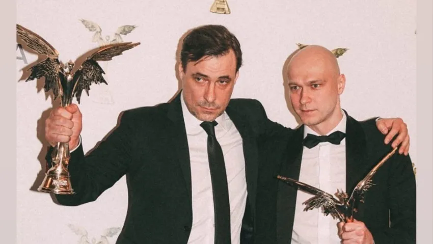 Евгений Цыганов и Юра Борисов получили статуэтки премии «Ника». Фото: социальные сети