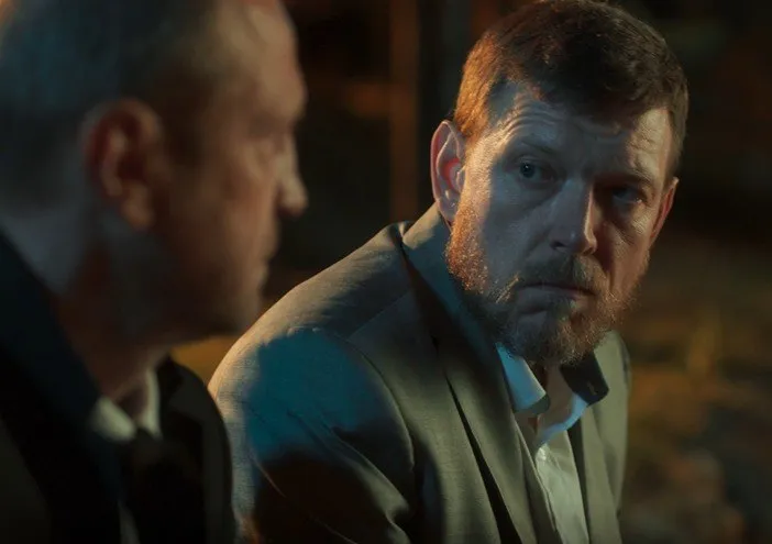 "Дядя Леша" Тимофей Трибунцев и следователь - Лавыгин. Кадр из сериала "Дядя Леша", 2024, реж. Дмитрий Невзоров