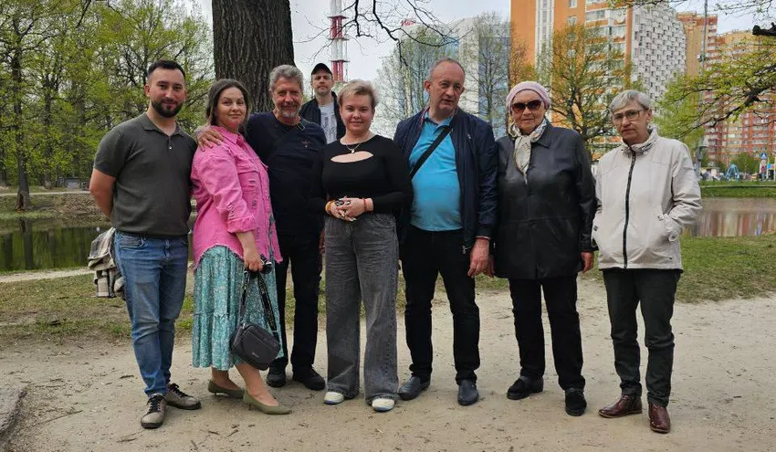 Супруги Джураевы решили высадить дубовую аллею в память о погибших в "Крокусе". Фото: Фонд поддержки ветеранов ВОВ и трудового фронта "Защита" 