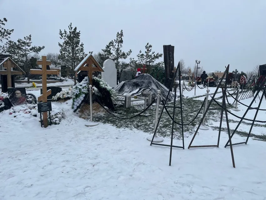 Евгению Добровольскую похоронят в «актерском городке» напротив могилы Юдашкина. Фото: «Жизнь»