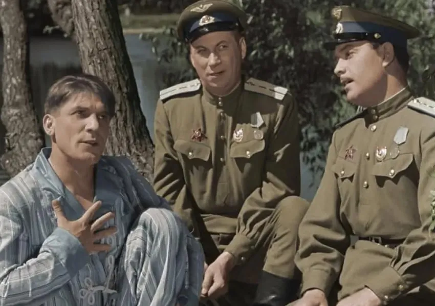 Кадр из фильма "Небесный тихоход", 1945, реж. С. Тимошенко