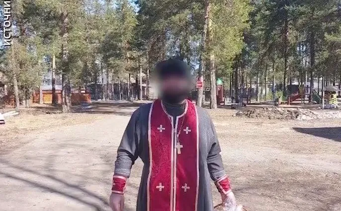 В Питере священнослужитель привел в больницу двух дочек с гниющими пальцами. Фото: t.me/mashmoyka