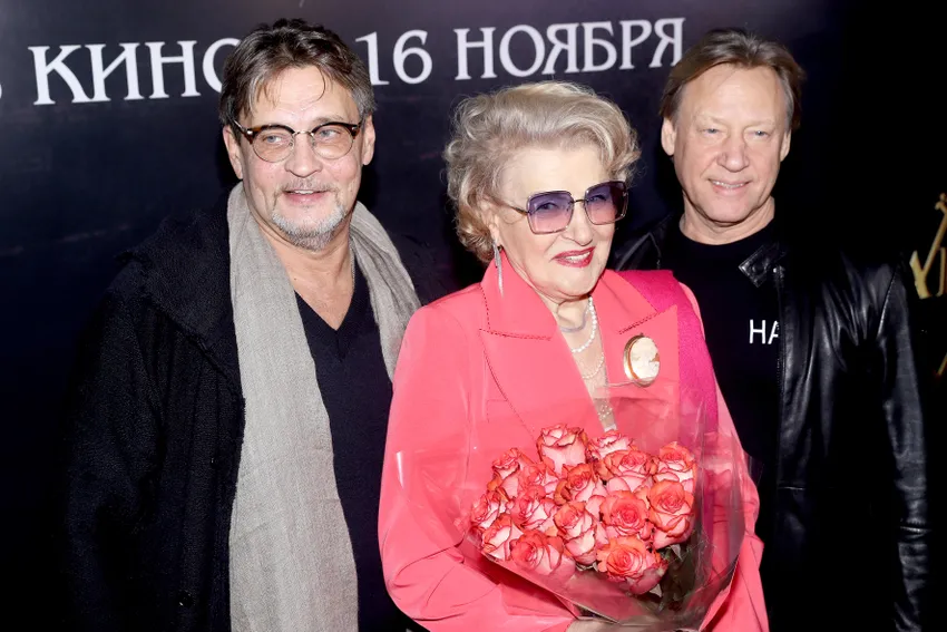 Дмитрий со Светланой Дружининой и Александром Домогаровым. Фото: legion-media.ru
