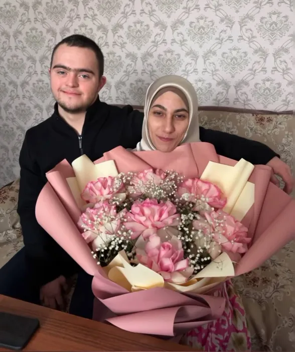 Девушка вышла замуж за парня с синдромом Дауна. Фото: Инстаграм (запрещен в России) / @_said_abdulaev_