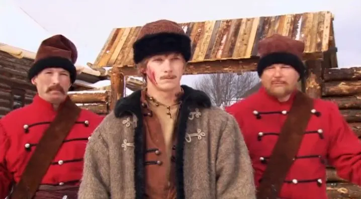 Роман Курцын в образе Алексея из рода Малых. Кадр из фильма  «Серебро», 2008, реж. Юрий Волкогон, сцен.  Алексей Рождественский, Валерий Третейский, Михаил Черниховский