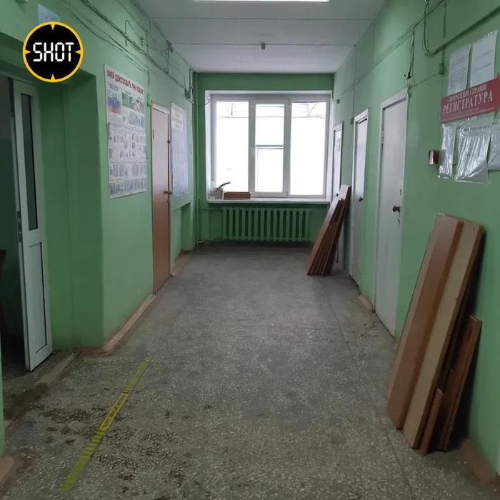 Стены рехаба давят на его пациентов и заставляют идти на преступление ради выпивки. Фото: @t.me/shot_shot