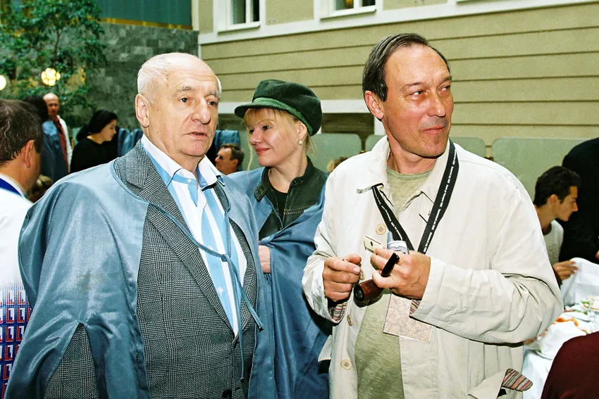 Актер с режиссером Марком Захаровым. Фото: legion-media.ru