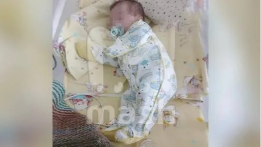 Малышка родилась раньше срока и весила всего 400 граммов. Фото: @t.me/mash