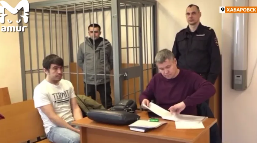 Житель Таджикистана заверил, что брат сам виноват - у него случился припадок. Фото: t.me/amur_mash