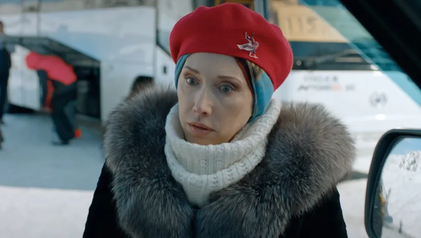 Елена Воробей блестяще справилась с ролью тёщи. Кадр из сериала "Полярный-3", реж. Илья Аксёнов, 2023 год