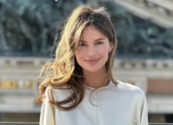 36-летняя певица Алекса пережила потерю ребенка из-за замершей беременности. Фото: t.me/SuperRu
